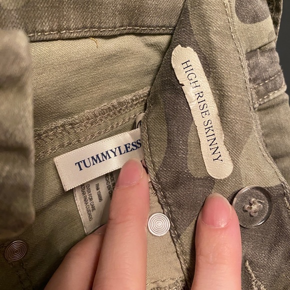 Seven7 Jeans Camouflage Green Camo Jeans High Rise Skinny Tummyless - Picture 4 of 4